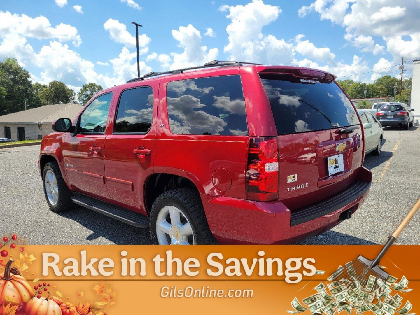 2012 Crystal Red Tintcoat /Light Cashmere/Dark Cashmere Chevrolet Tahoe LT (1GNSKBE05CR) with an Gas/Ethanol V8 5.3L/323 engine, 6-Speed Automatic w/OD transmission, located at 804 22nd Ave, Phenix City, AL, 36870, (334) 297-1860, 32.484749, -85.024475 - 2012 Chevrolet Tahoe LT - Photo#7